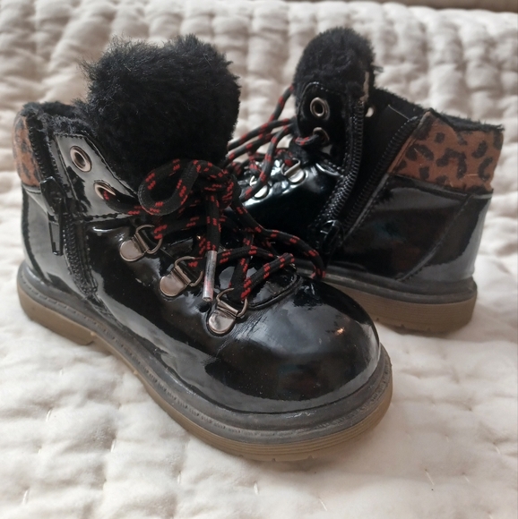 Patent leather Sprox brand boots - Picture 1 of 4
